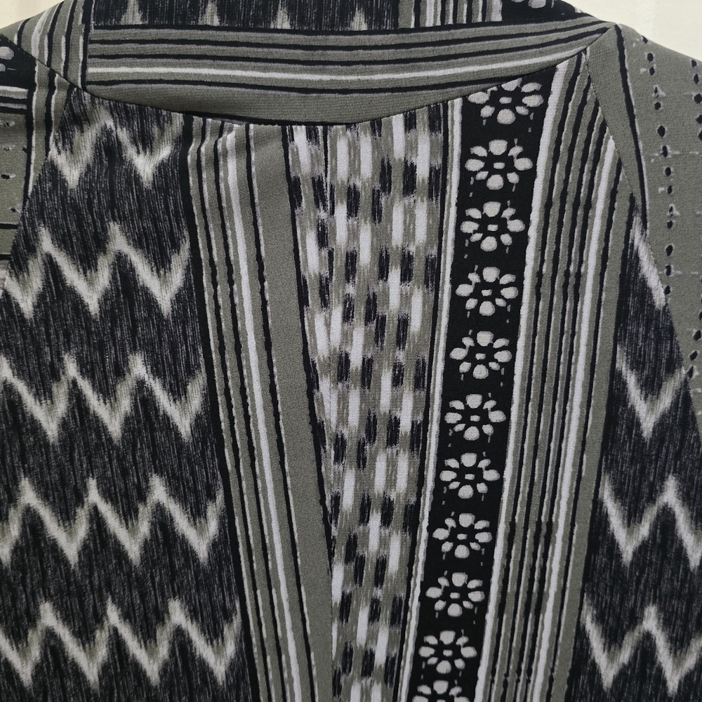 Bcbgeneration Black And Gray/Olive Geometricopen … - image 7